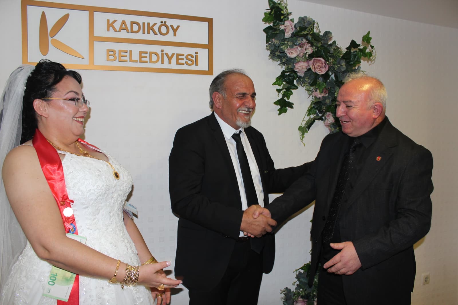 Siyasete  “damat” geldi…