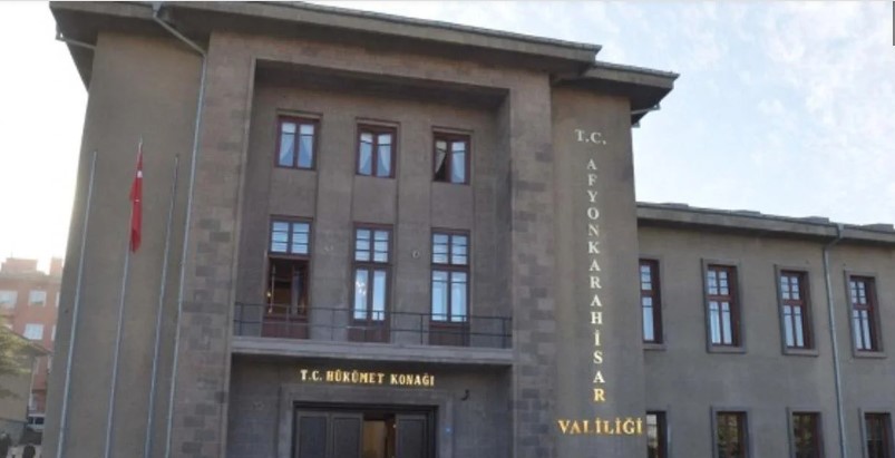 Afyonkarahisar Valiliği’nden Peş Peşe Servis Kazalarına İlişkin Açıklama Geldi.