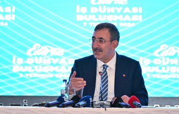 Cumhurbaşkanı Yardımcısı Cevdet Yılmaz Edirne'deki İş Dünyası Temsilcileriyle Görüştü