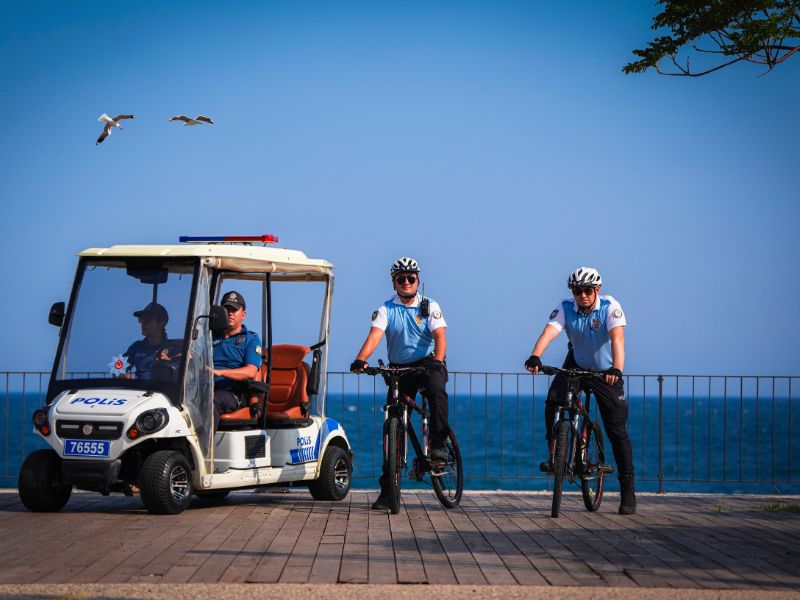 Turizm Sezonunda Güvenlik İçin Bisikletli Polis Ekipleri Görev Başında