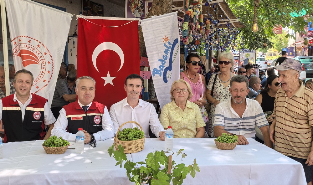 Bademli Koruk Şerbeti Etkinliği Coşku İle Kutlandı