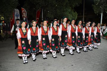 Söke'de Uluslararası 3. Halk Oyunları Şenliği Renkli Anlarla Sona Erdi