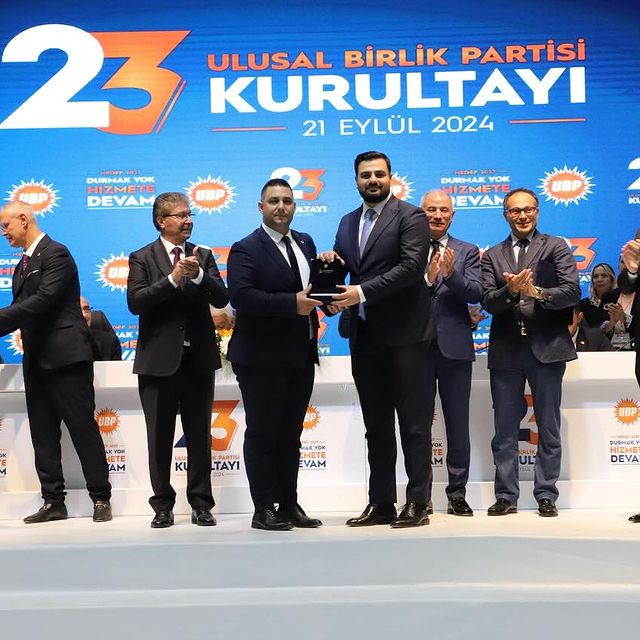 İzmir Milletvekili Eyyüp Kadir İnan, Kıbrıs'ta Ulusal Birlik Partisi'nin 23. Olağan Kurultayı'na Katıldı