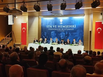 İzmir’de Cumhur İttifakı Buluşması: Cumhurbaşkanı Yardımcısı ve MHP Milletvekilleri