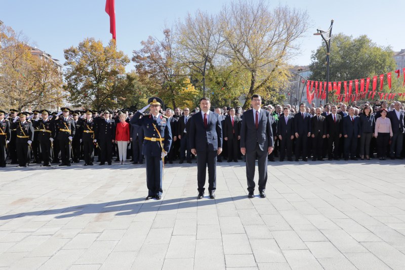 Kütahya'da Cumhuriyet Bayramı Kutlamaları Coşkuyla Başladı