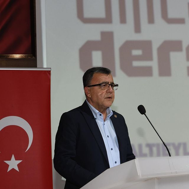 Altıeylül Belediyesi, Komşu Bölgedeki Çocuklara Teknoloji Destekli Eğitim Fırsatı Sunuyor