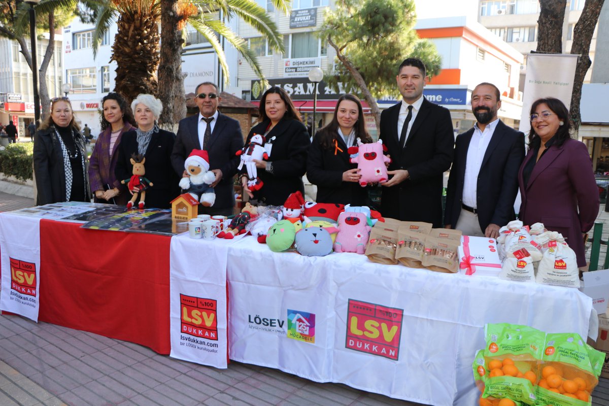 Söke'de Lösemili Çocuklar İçin Kermes Düzenlendi