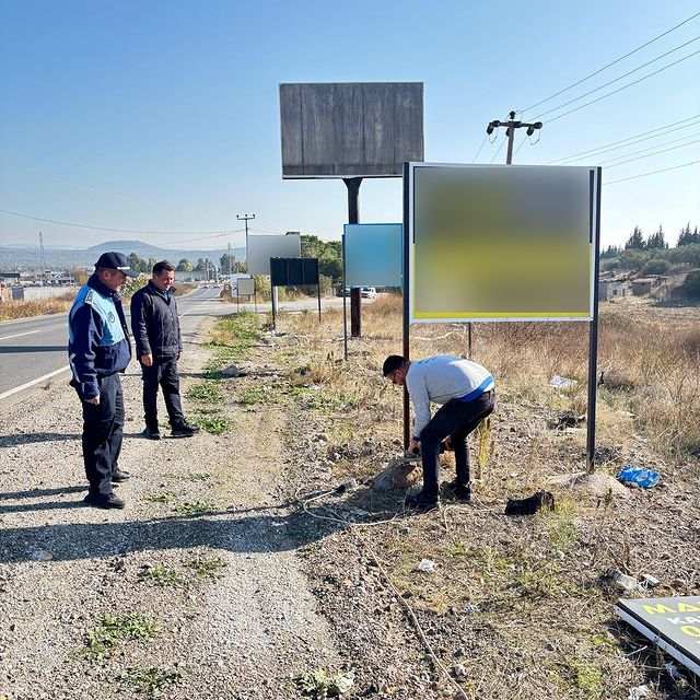 Ayvalık'ta Görüntü Kirliliğine Son Verildi