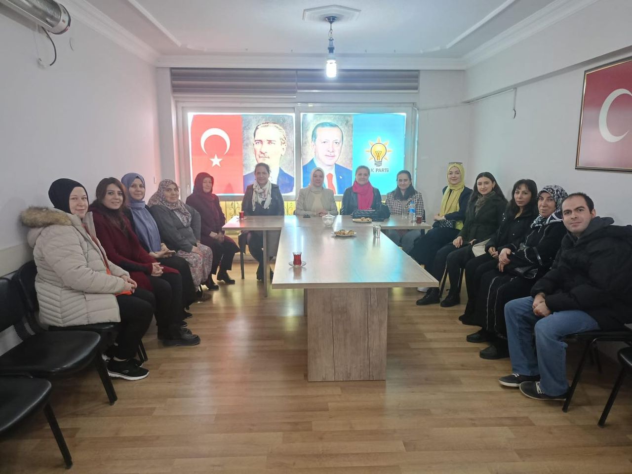 MHP ve AK Parti Kadın Kolları İncirliova'da Buluştu