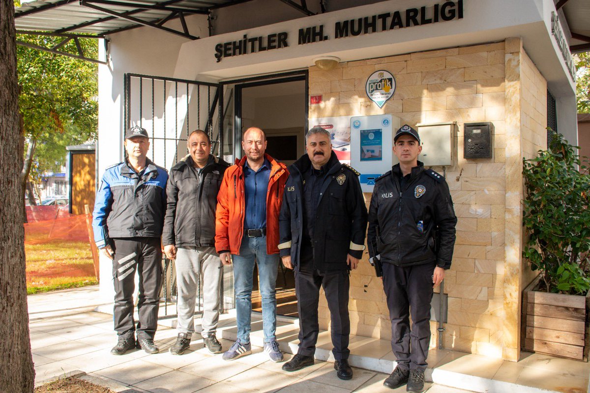 İl Emniyet Müdürü Fahri Aktaş, Mahalle Muhtarlarını Ziyaret Ediyor