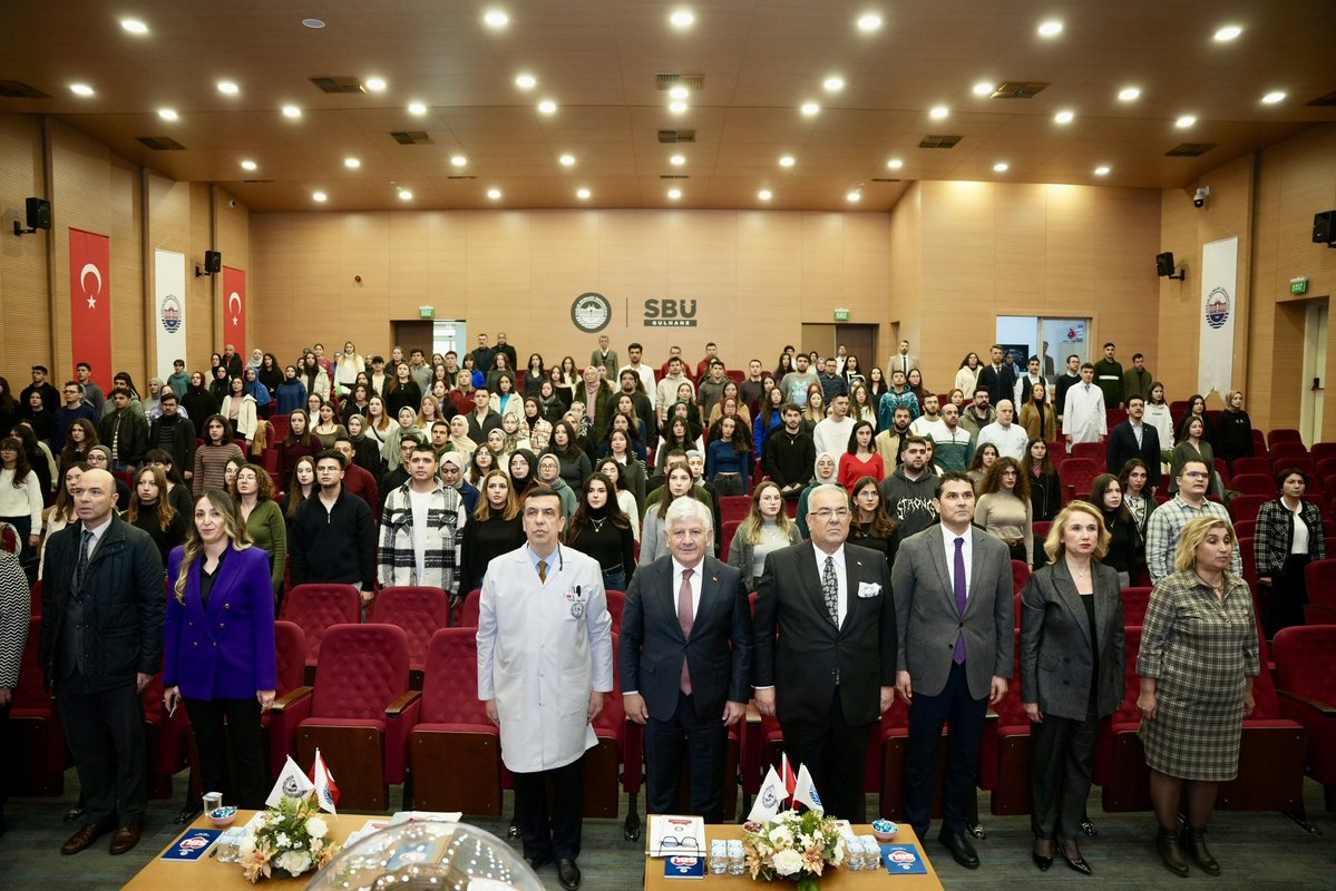 Eczacılık Öğrencileri Sempozyumu Gülhane Külliyesi'nde Yapıldı