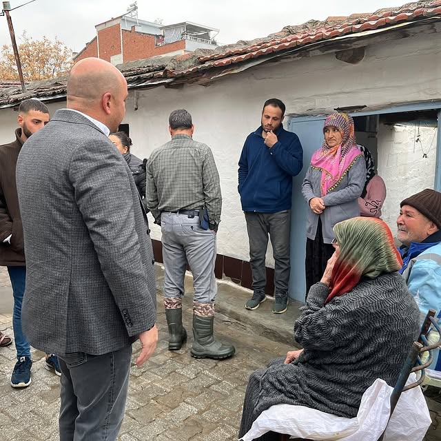 Gölmarmara'da Yangın Sonrası Geçmiş Olsun Ziyareti