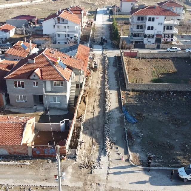 Emirdağ Belediyesi, Altyapı ve Üstyapı Çalışmalarına Devam Ediyor