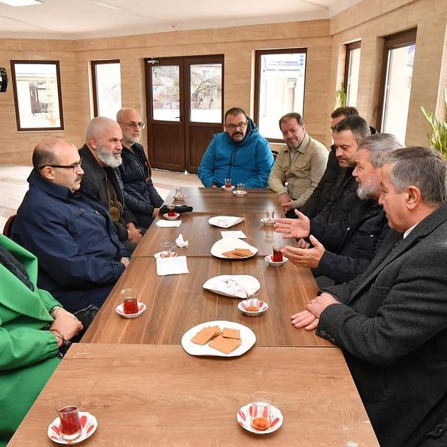 Vali Ustaoğlu Kudüs Camii Yaptırma ve Yaşatma Derneği'ni Ziyaret Etti