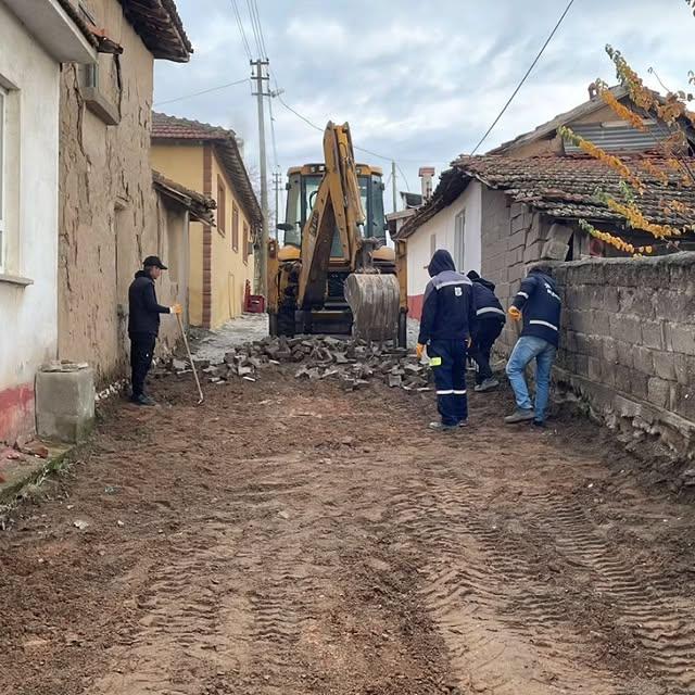 Susurluk Belediyesi Fen İşleri Müdürlüğü Yoğun Çalışmalara Devam Ediyor