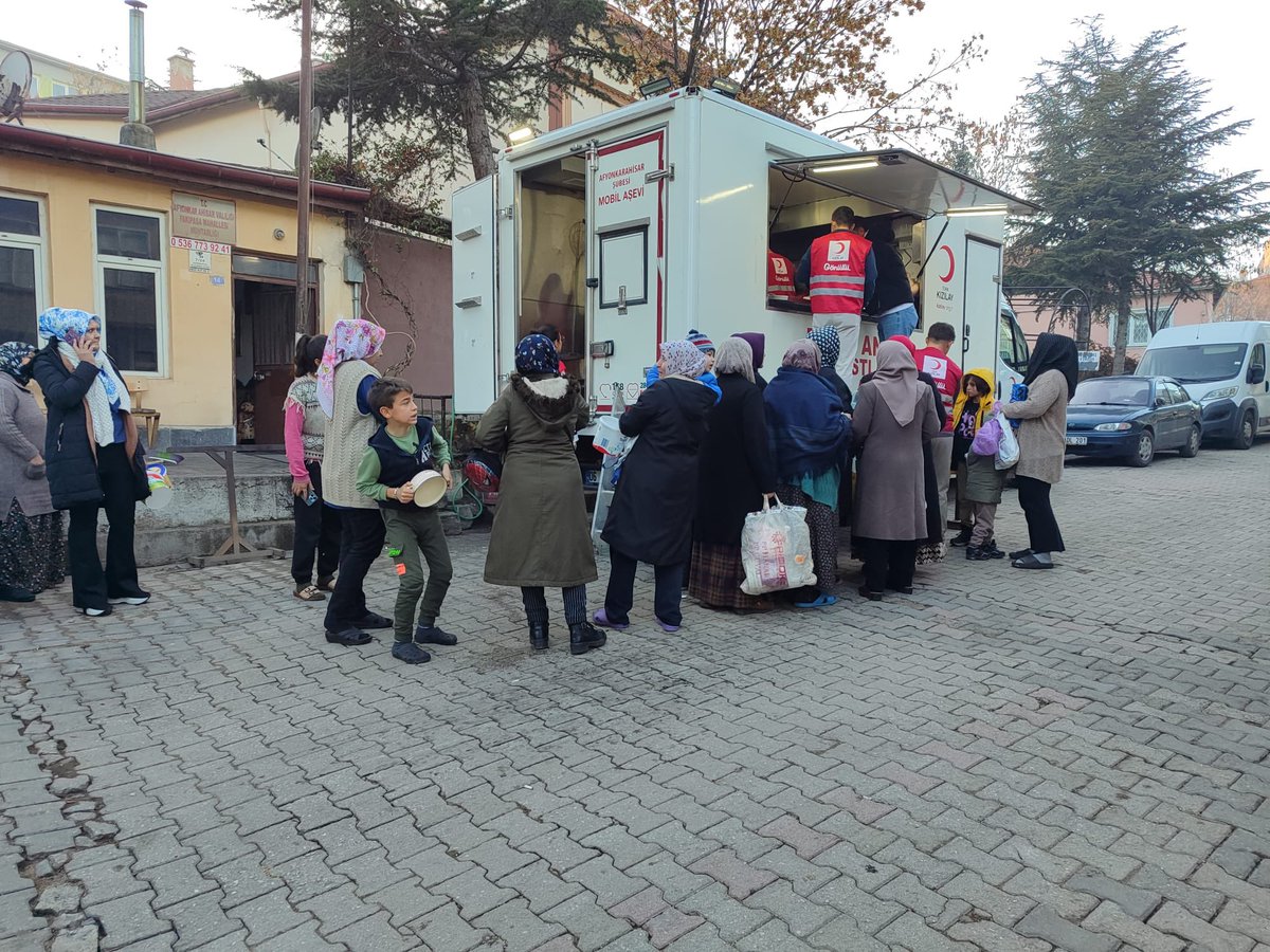 Afyonkarahisar'da İhtiyaç Sahiplerine Yardım Etkinliği Düzenlendi