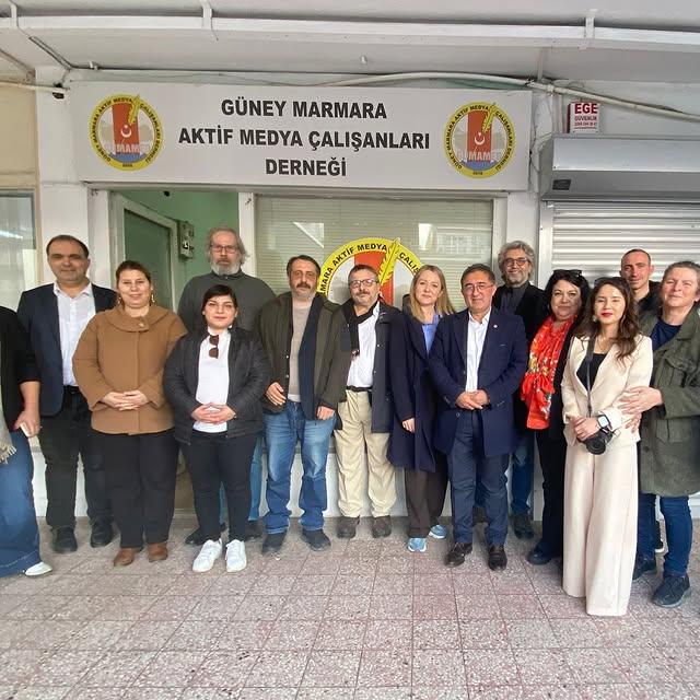 CHP Bandırma Gençlik Kolları, Gazeteciler Günü'nde Güney Marmara Aktif Medya Çalışanları Derneği'ni Ziyaret Etti