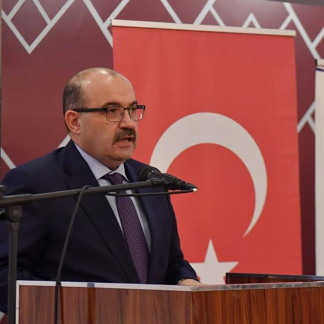 Vali İsmail Ustaoğlu, Balıkesir Öğretmenevi'nde Veli Akademisi Semineri'ne katıldı