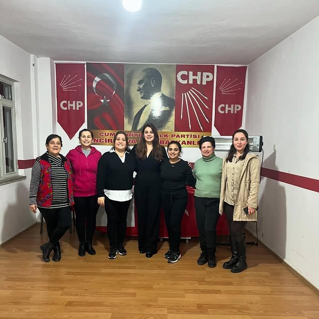 CHP İncirliova Kadın Kolları Yeni Yıl Toplantısını Gerçekleştirdi