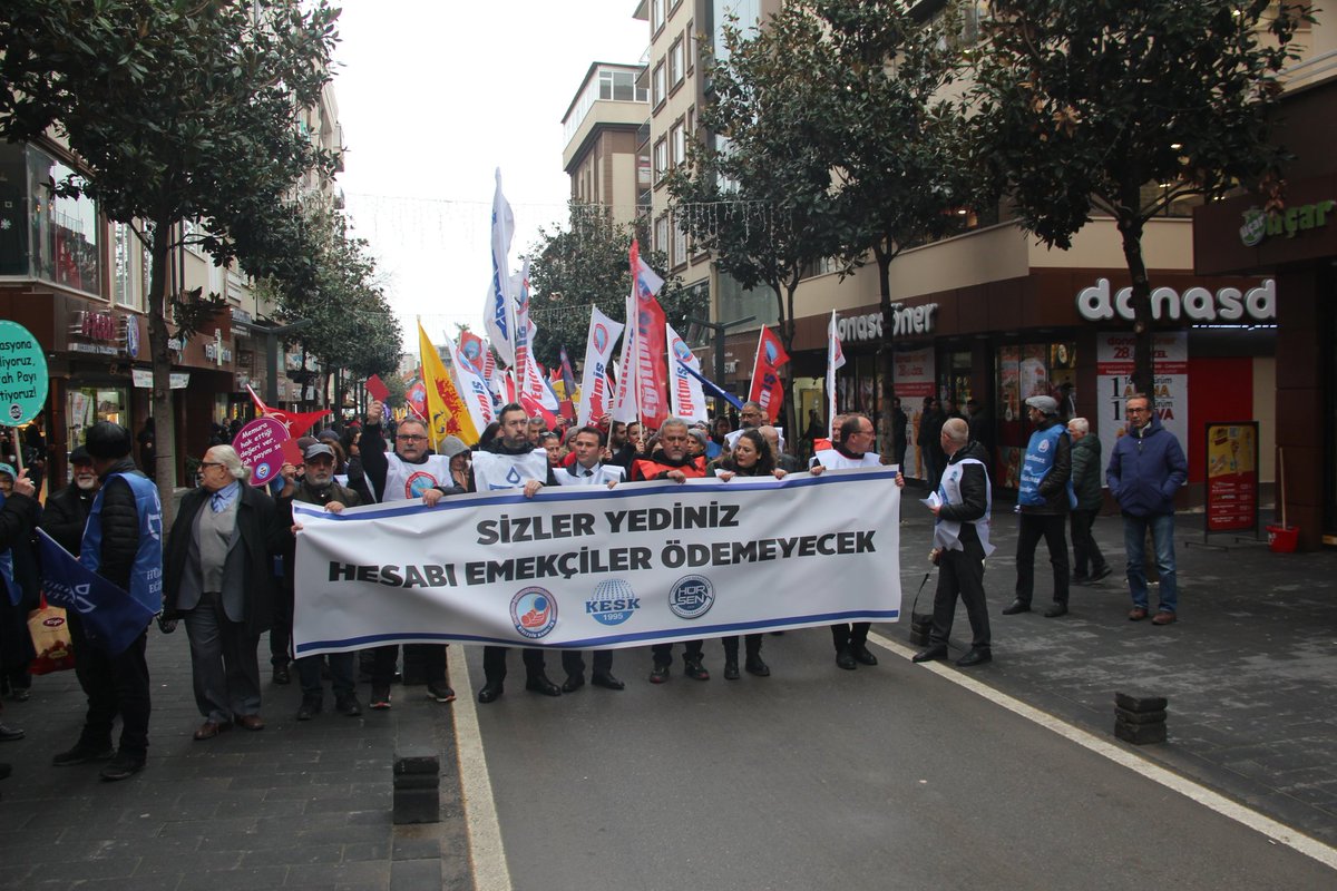 CHP Balıkesir İl Başkanı ve İl Yöneticileri 