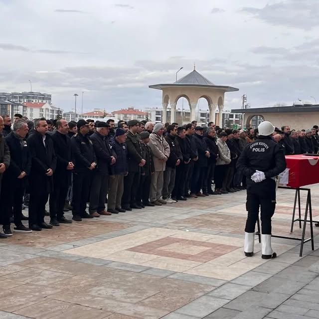 Polis Memuru İlyas Arın'a Veda