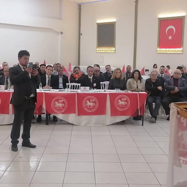 DP İzmir'de Kongre Düzenledi: Demokrat Parti İzmir Milletvekili Haydar Altıntaş Katıldı