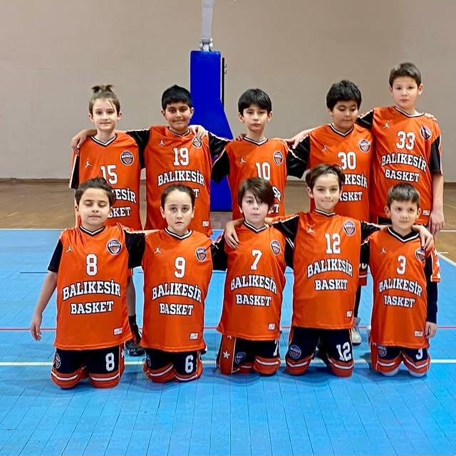 Balıkesir'de U10 Basketbol Erkekler Yerel Ligi Başladı