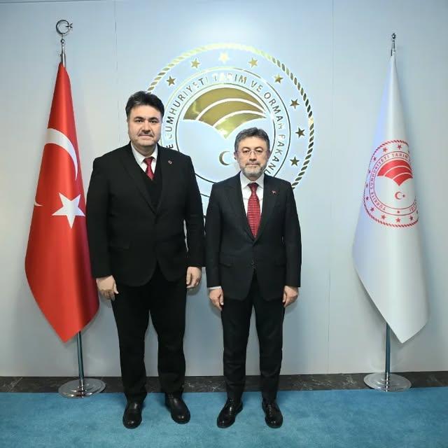 Havran Belediye Başkanı Emin Ersoy, Tarım ve Orman Bakanı İbrahim Yumak'ı Ziyaret Etti