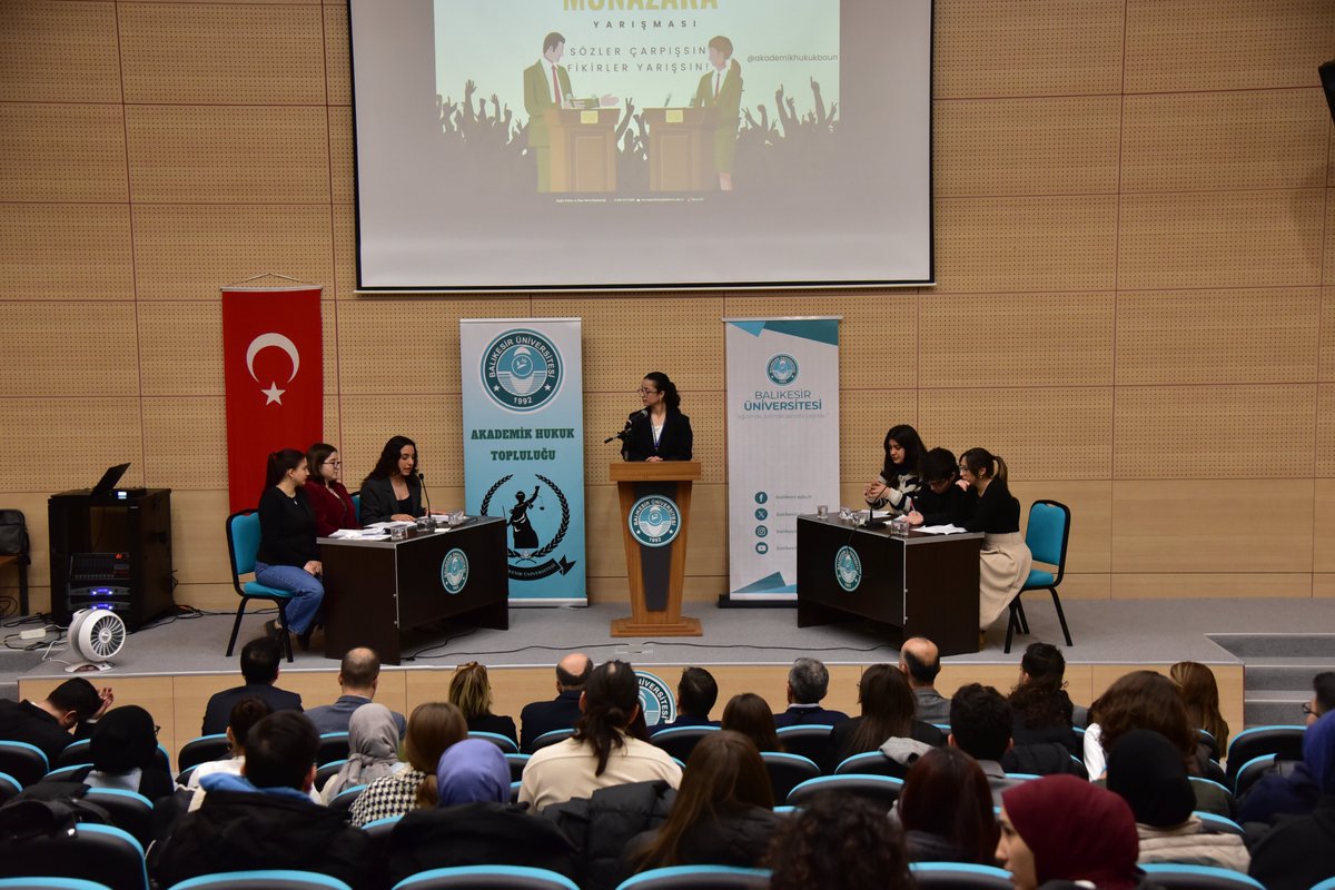 Balıkesir Üniversitesi'nde Akademik Hukuk Topluluğu'nun Yenilikçi Münazara Yarışması