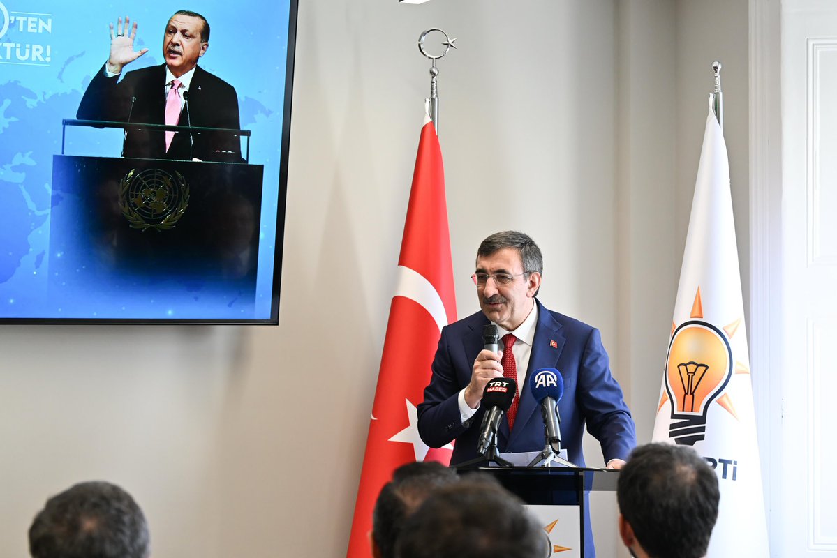 AK Parti Londra Temsilciliği Açılışı: Yurtdışındaki Vatandaşlara Odaklanma