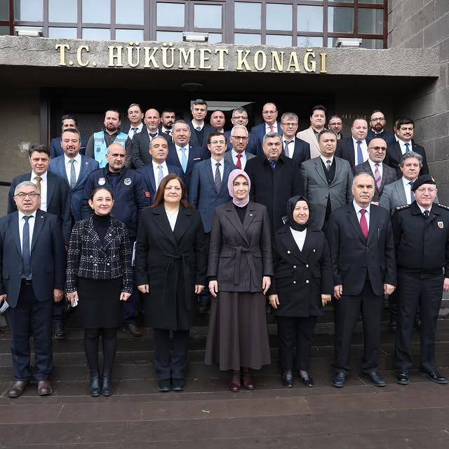 AFYONKARAHISARDA HAYVANLARI KORUMA TOPLANTISI GERÇEKLEŞTİ