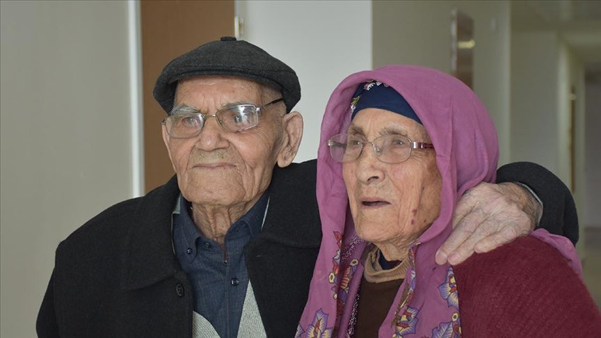 Afyonkarahisar'daki Huzurevi: 67 Yıllık Evlilikte Aşk ve Saygı Örneği