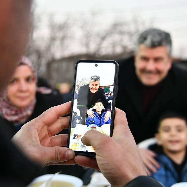 Balıkesir Karesi Belediye Başkanı Orucunu Şamlı Mahallesi'nde Açtı