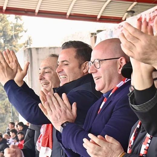 CHP Balıkesir Milletvekili Serkan Sarı, Balıkesirspor'a Destek Veriyor