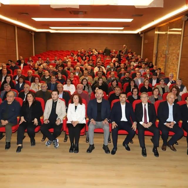 CHP Efeler Kadın Kolları, 23 Mart Seçimleri Öncesi Toplandı