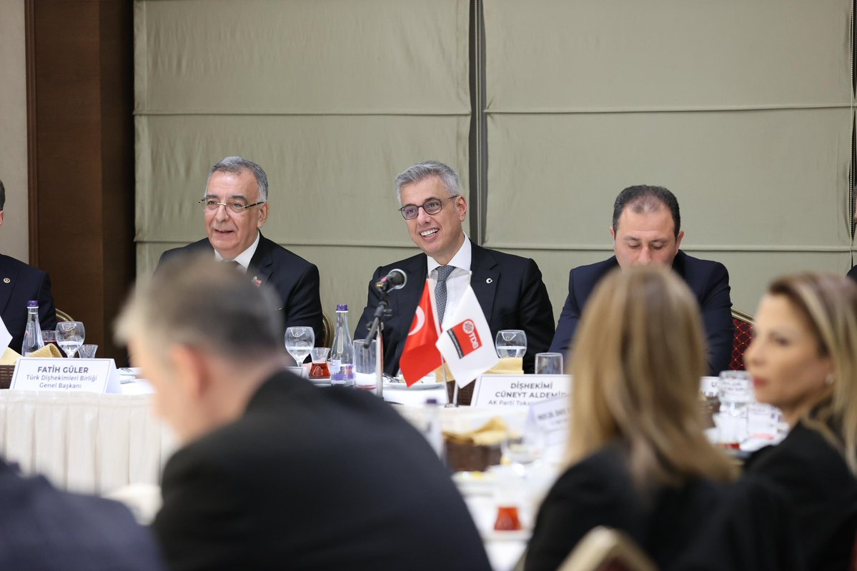 Sağlık Bakanı Prof. Dr. Kemal Memişoğlu, Türk Dişhekimleri Birliği İftar Programına Katıldı