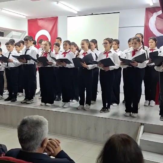 Savaştepe'de İstiklal Marşı'nın Kabulü Coşkuyla Kutlandı