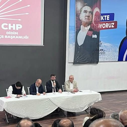 CHP Didim İlçe Teşkilatı, Cumhurbaşkanlığı Ön Seçimi Bilgilendirme Toplantısı Düzenledi