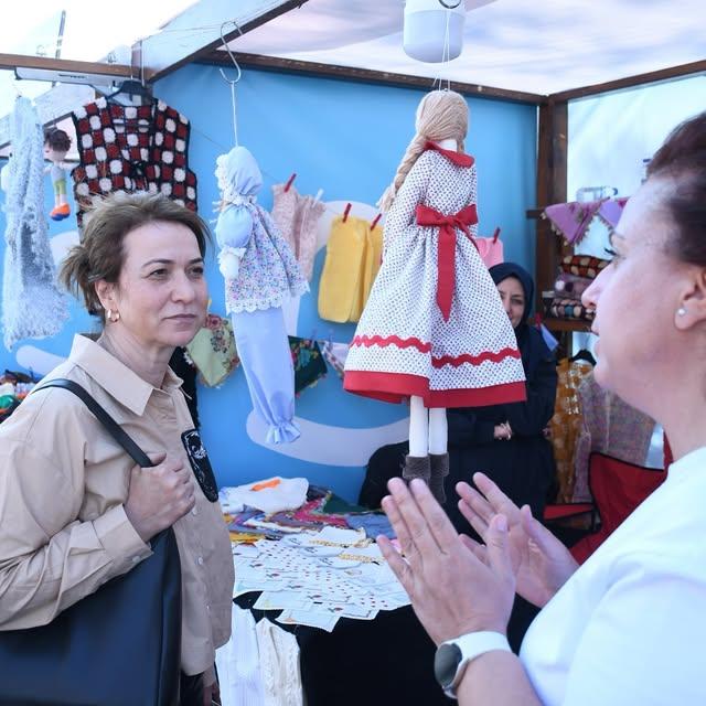 Balıkesir'de Kadın Girişimcileri Desteklemek Amacıyla Açılan Stantlar Ziyaret Edildi