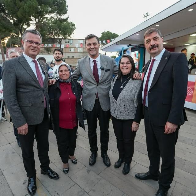 Manisa'da Belediye Başkanları, Vatandaşlarla Birlikte İftar Yaptı