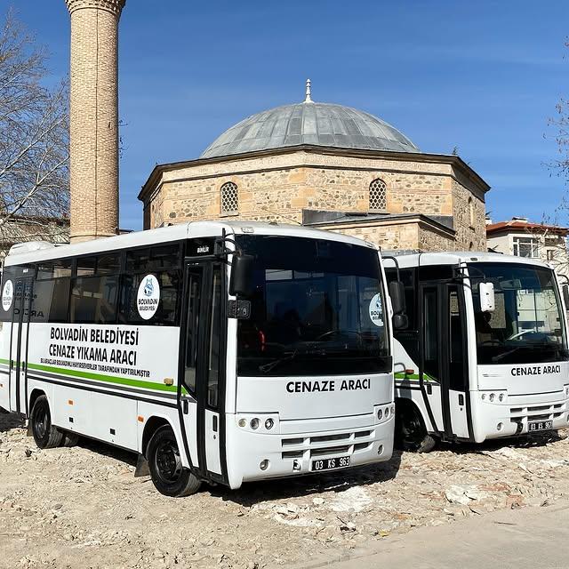 Bolvadin Belediyesi Cenaze Hizmetlerini Hayırseverlerin Desteğiyle Güçlendirdi