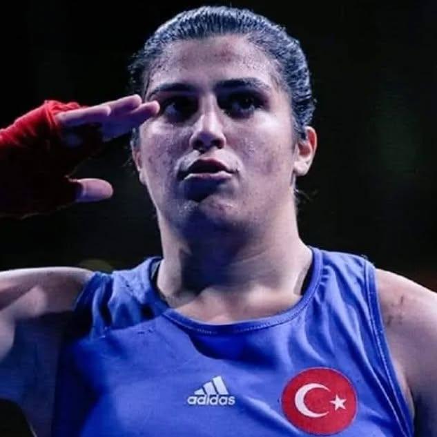 Busenaz Sürmeneli ve Milli Sporcular Dünya Arenasında Türkiye'yi Gururlandırdı