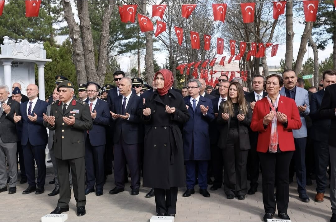 Miraç Sünnetci, Çanakkale Zaferi'nin Yıl Dönümünde Törene Katıldı