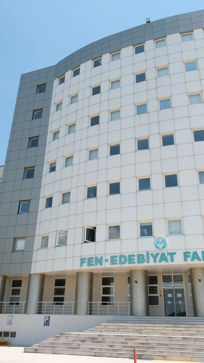 Balıkesir Üniversitesi Fen Edebiyat Fakültesi Mezuniyet Töreni Coşkuyla Tamamlandı