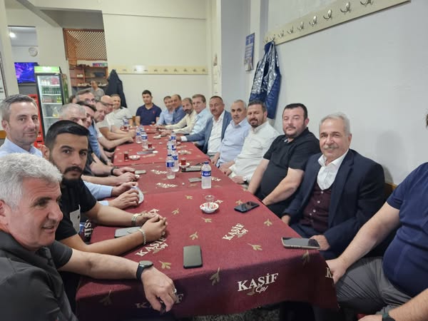 AK Parti Balıkesir İl Başkanı ve Yönetim Kurulu Karesi'de Esnaf Ziyareti Gerçekleştirdi
