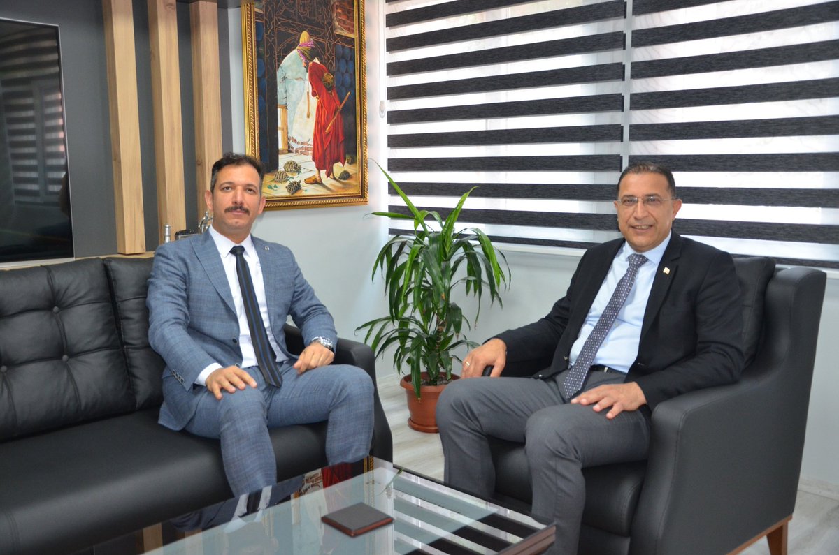 AK Parti Manisa İl Başkanı Turğut, İl Milli Eğitim Müdürü Uğurelli'yi Ziyaret Etti