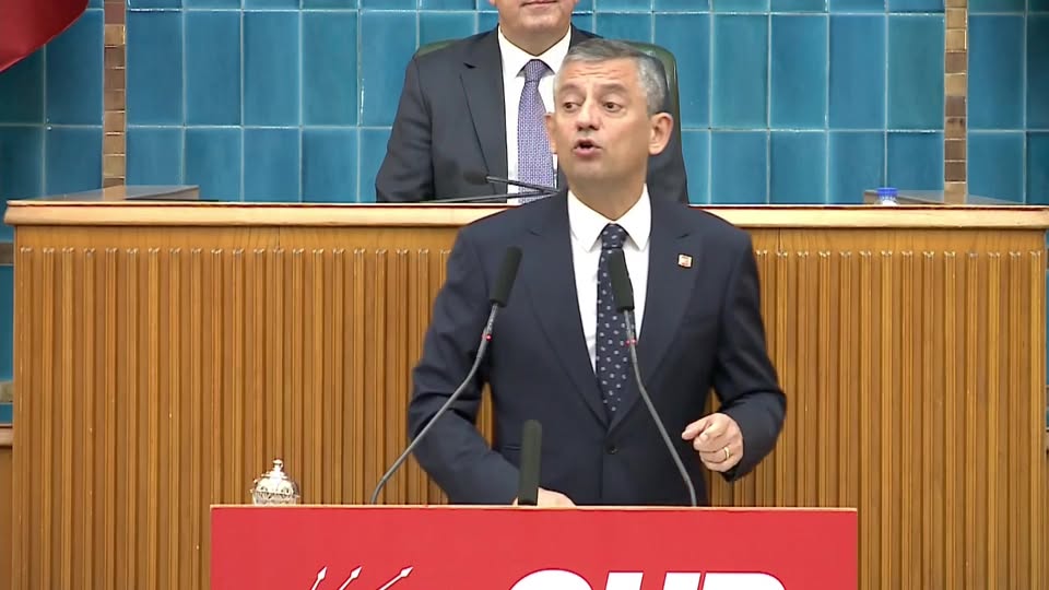 CHP Kadın Kolları Genel Başkanı Nazlıaka, Grup Toplantısında Konuştu