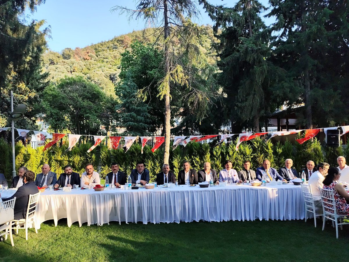 MHP İzmir İl Başkanlığı Bölge İstişare Toplantısı Balçova'da Gerçekleştirildi