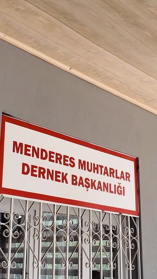 Menderes Belediyesi Muhtarlarla Bayramlaşma Gerçekleştirdi