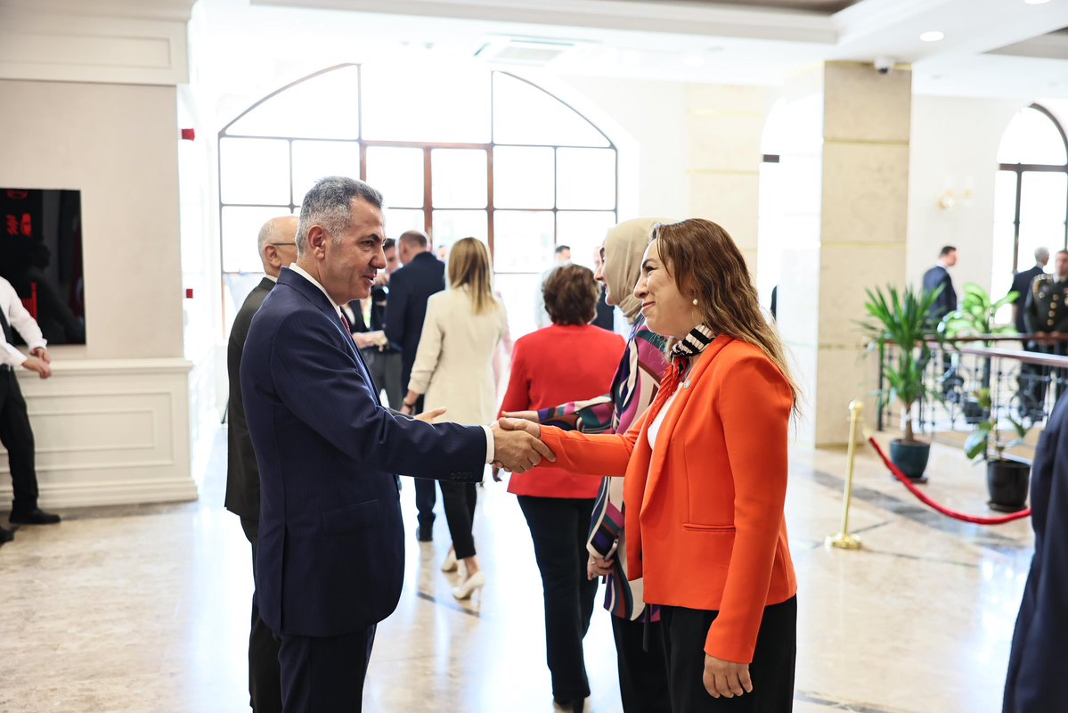 İYİ Parti İzmir İl Başkanı Doğan, Valilik Bayramlaşma Törenine Katıldı